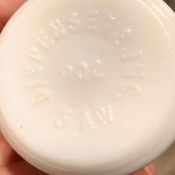 DISPENSERS INC. Salt & Pepper Shakers - Picture 11 of 12